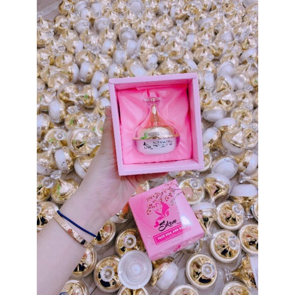 Mỹ phẩm SKINCREAM##sang, sịn, mịn##Dùng cho mọi giới tính!!Face Hoa Anh Đào dưỡng trắng 20gr👉 trắng sáng hồng hào 2 má | BigBuy360 - bigbuy360.vn