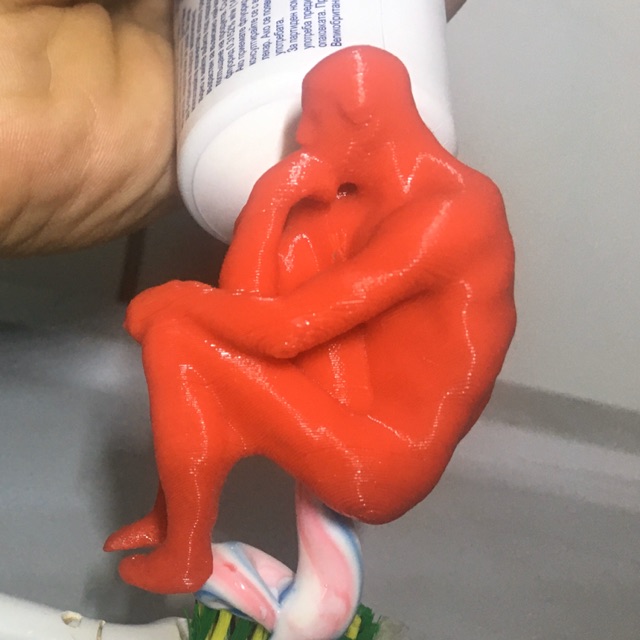 Đầu nặn kem đánh răng cục súc