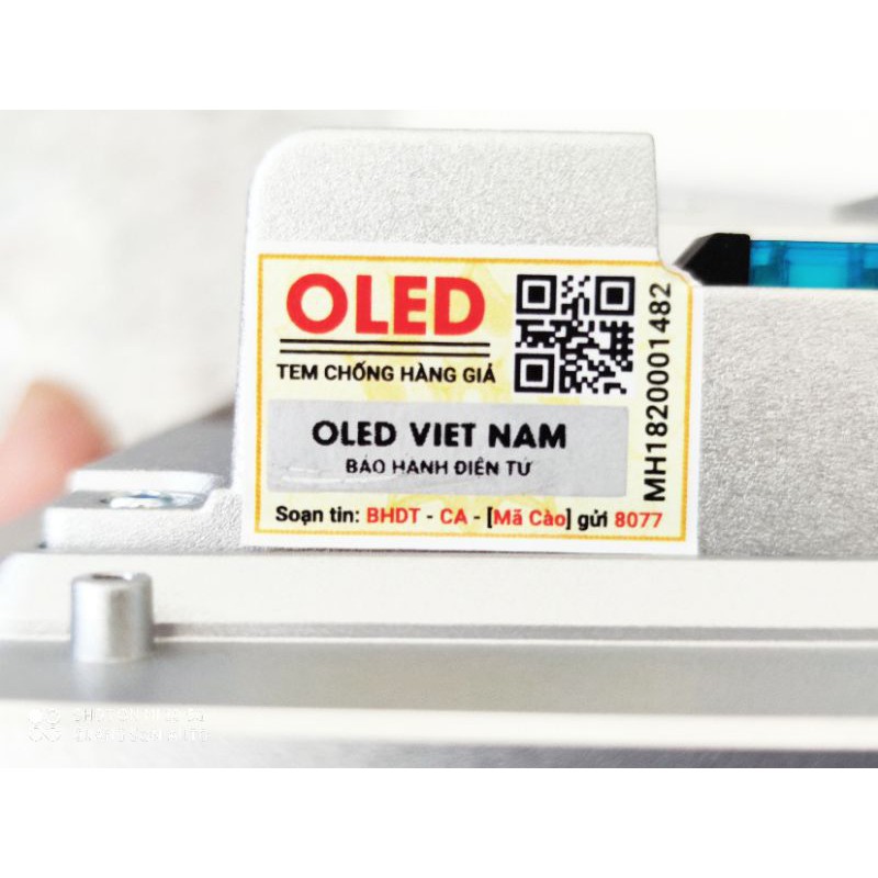 MÀN HÌNH DVD ANDROID OLED C8 NEW tặng camera lùi AHD và camera HÀNH TRÌNH | BigBuy360 - bigbuy360.vn