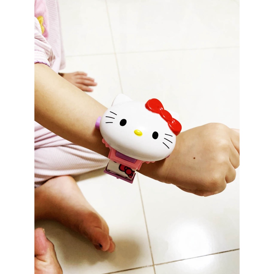 Đồng hồ đeo tay mèo kitty, đoremon chiếu hình (các nhân vật nổi 3D)