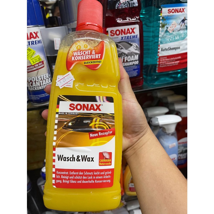 Nước rửa xe + phủ wax bóng sơn 2in1 Sonax Wasch&Wax 1000 ml