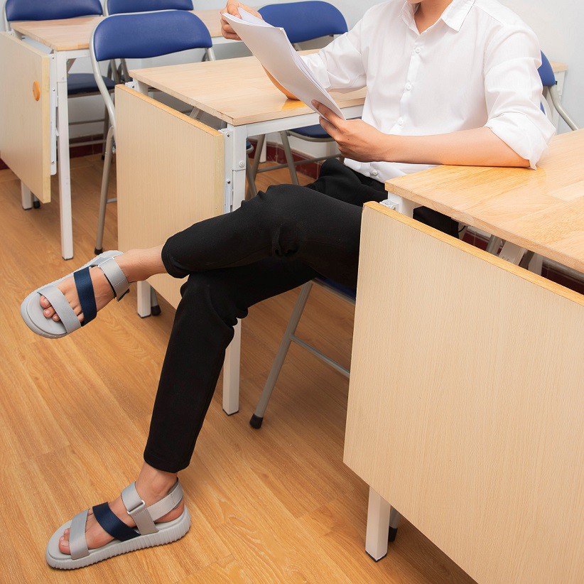 Giày Sandal Nam Nữ Cho Học Sinh Cấp 2 3 Chống Trơn Trượt Hôi Chân Cao Gót Siêu Nhẹ Đi Du Lịch Hãng Chính Hãng Mỹ [HS02]