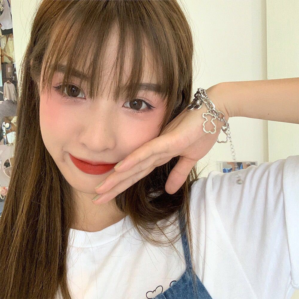 Vòng tay hai lớp kiểu dáng dễ thương và sành điệu | BigBuy360 - bigbuy360.vn