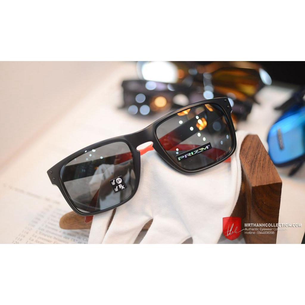 Kính râm thể thao Oakley OO9102-D3 mới tinh fullbox