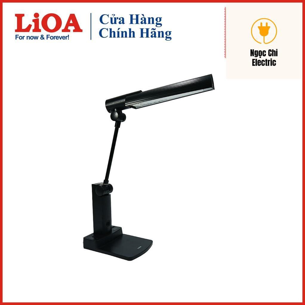 Đèn bàn khớp quay LiOA có ổ cắm đa năng và hai cổng sạc USB