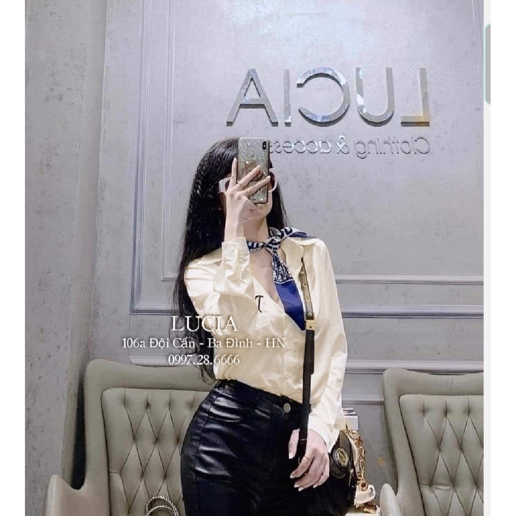 [Mã FAMAYWA giảm 10K đơn 50K] Áo Sơ Mi Tag Nơ Cổ Thêu Chữ Túi Ngực | BigBuy360 - bigbuy360.vn