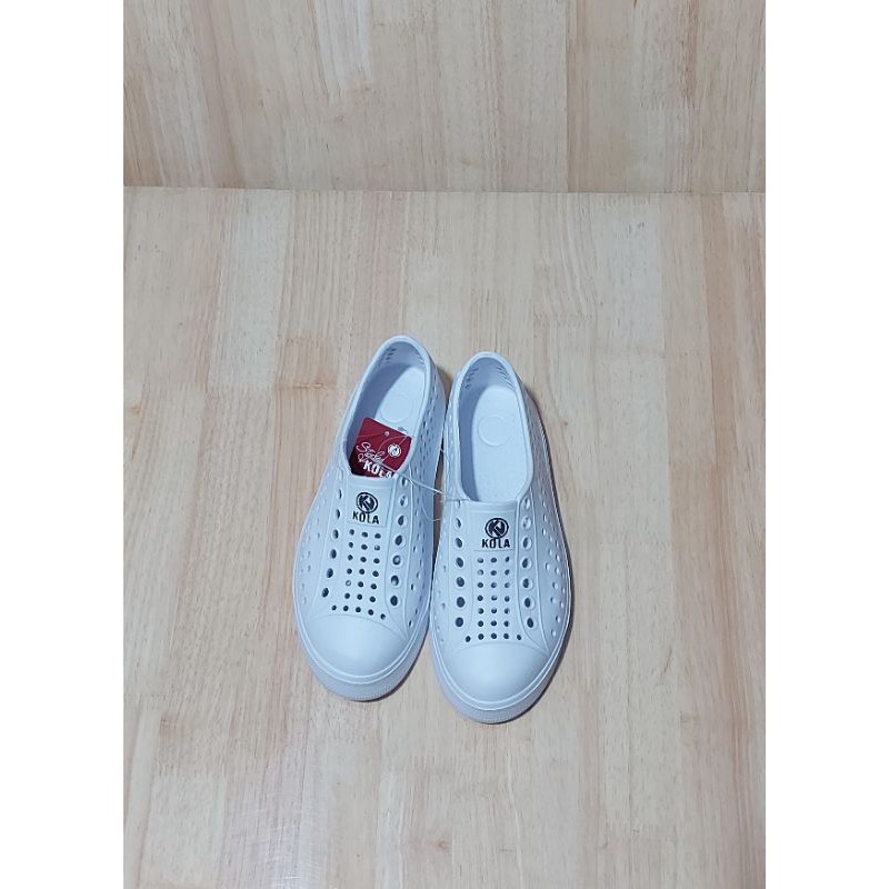 Giày bata nhựa nam siêu nhẹ thời trang | BigBuy360 - bigbuy360.vn