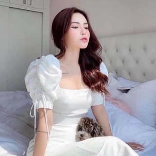 Vay trang rut tay hang cao cấp