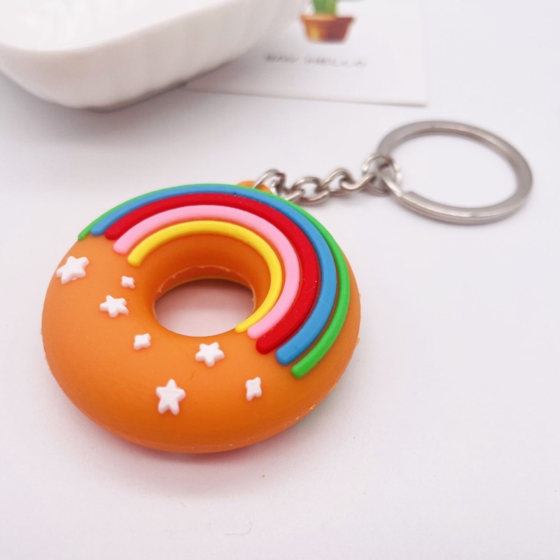 Móc khoá Bánh Ngọt  Donut  nhiều màu xinh xắn cho các tình yêu