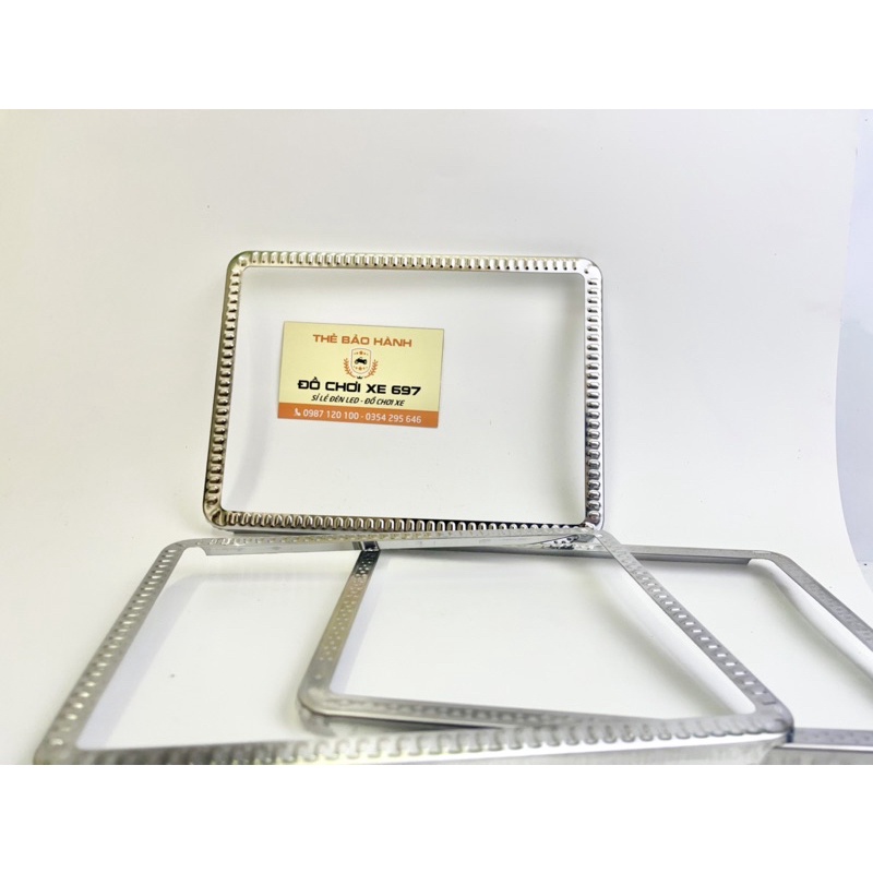 Khung biển số inox chống han rỉ, sử dụng dễ dàng