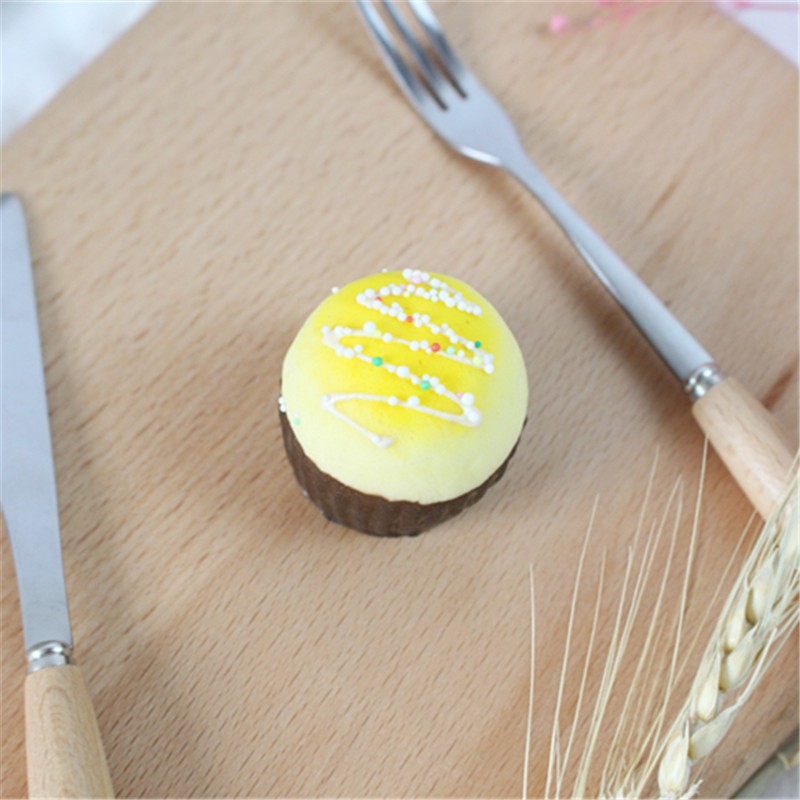 4cm CAKE Pendant Scented Charm Slow Rising Collection Squeeze Stress Reliever Toys key ring