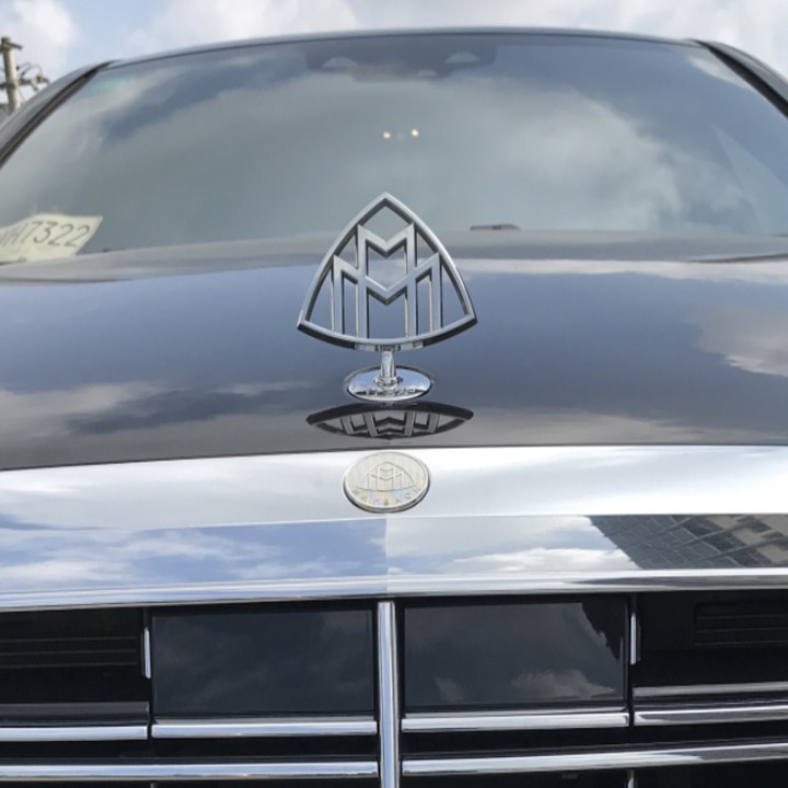 Logo Maybach nắp capo đầu xe ô tô, dùng độ cho xe Mercedes cao cấp: Mã MB2669