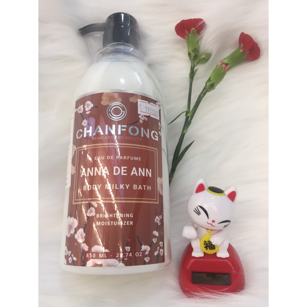 Sữa tắm hương hoa hồng CHANFONG