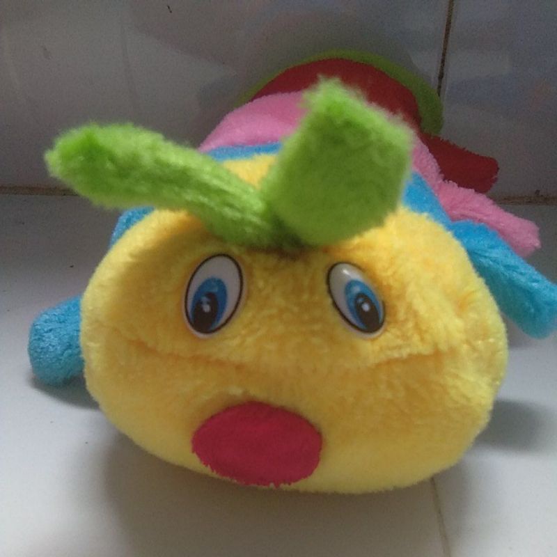 sâu mini dễ thương chụp hình