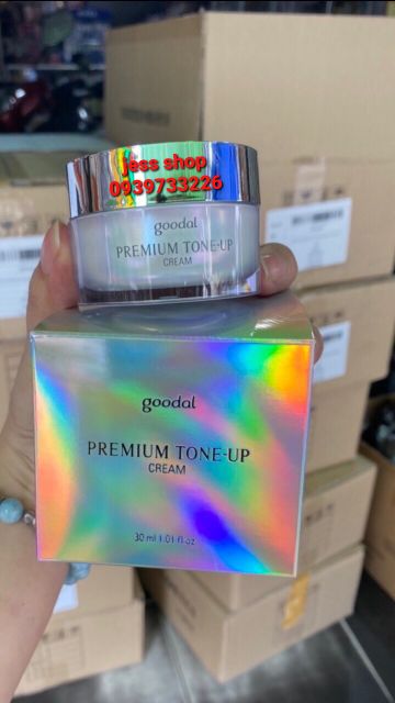Kem Ốc Sên Dưỡng Trắng Da Goodal Premium Tone Up Cream 30ml