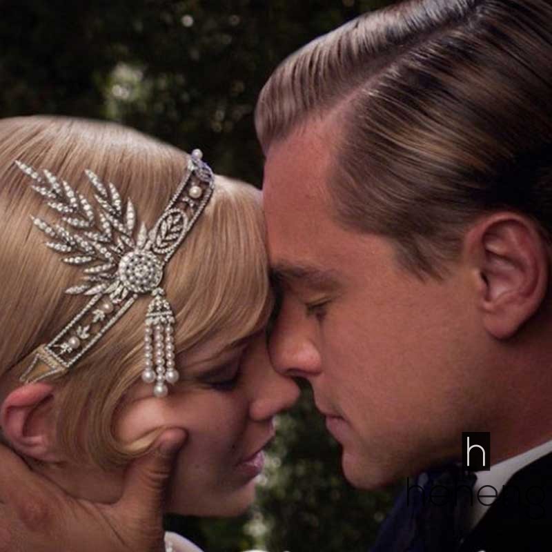 Băng đô đường kính 13.5cm gắn hình lá cây đính tua rua và ngọc trai phỏng theo phim The Great Gatsby dành cho bạn nữ