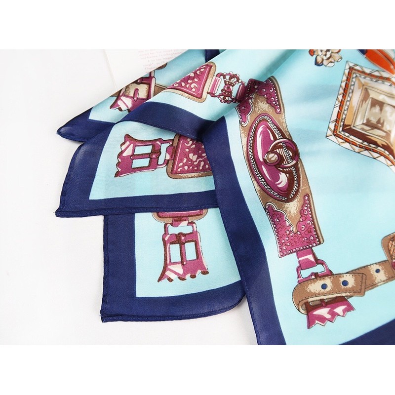 Khăn turban lụa vuông size 70x70cm quấn làm áo yếm - Maben