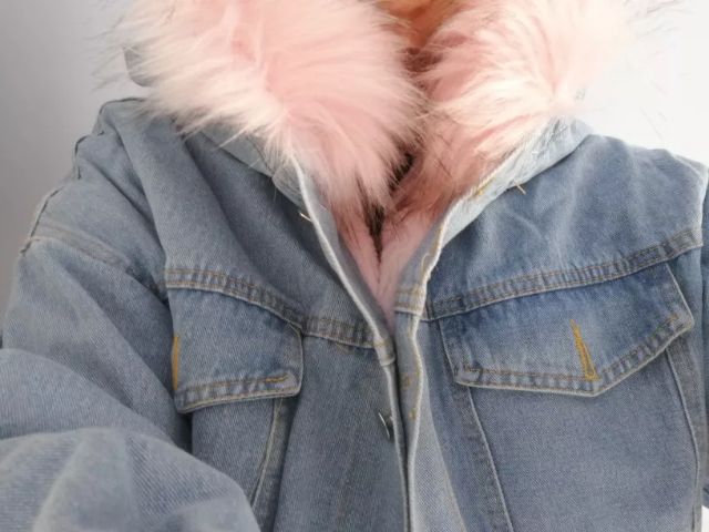 Áo khoác jeans lót lông mũ lông