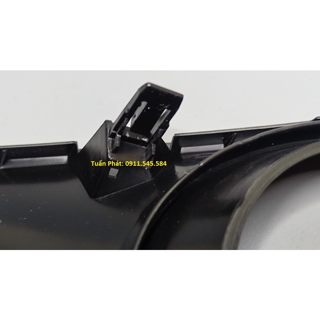 Ốp Đèn Gầm Innova 2012-2013