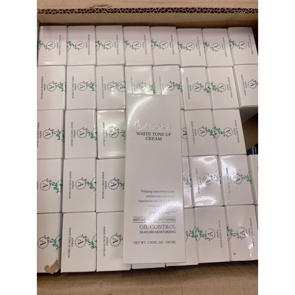 Kem chống nắng Adora 100ml