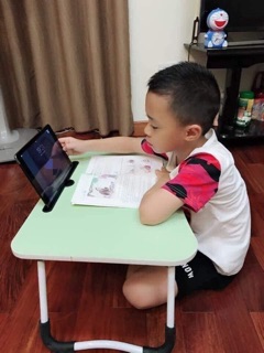 Bàn học gấp vân gỗ
