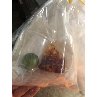 Bánh tráng me , ớt rim , sate tắc