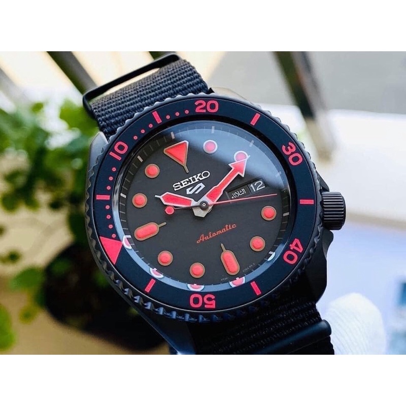 Đồng hồ nam dây dù Seiko 5 Automatic Sport SRPD83K1