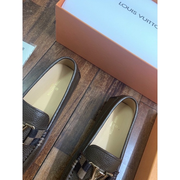 Giày nam LV, giày lười moca da thật đế cao su non, lót da. Hàng super fullbox thẻ bill