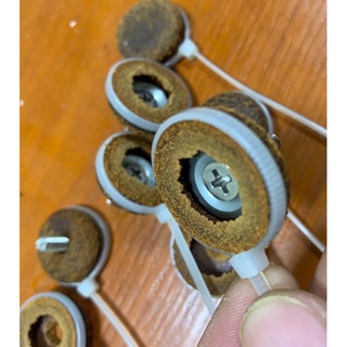 Lá gió bằng da (handmade)