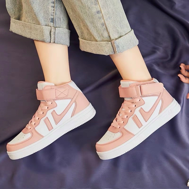 GIÀY SNEAKER CỔ CAO CHẤT DA CÁ TÍNH