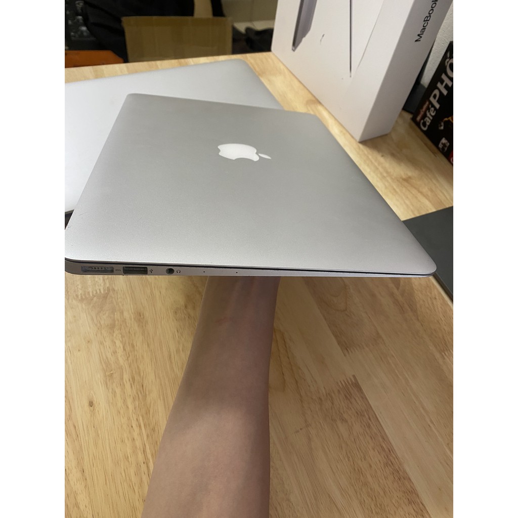 Mác Búc Air 2015 13 inch Core I5 4GB 128GB New 99% | BigBuy360 - bigbuy360.vn