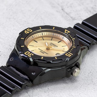 Đồng Hồ Nữ Casio LRW-200H-9EVDF