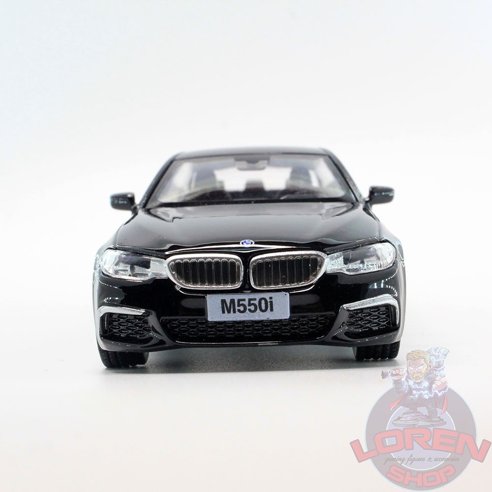 Mô hình ô tô kim loại BMW M550i tỷ lệ 1:36, siêu sedan thể thao mở 2 cửa chạy cót lorenshop