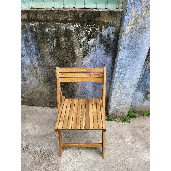 Ghế gỗ đủ màu