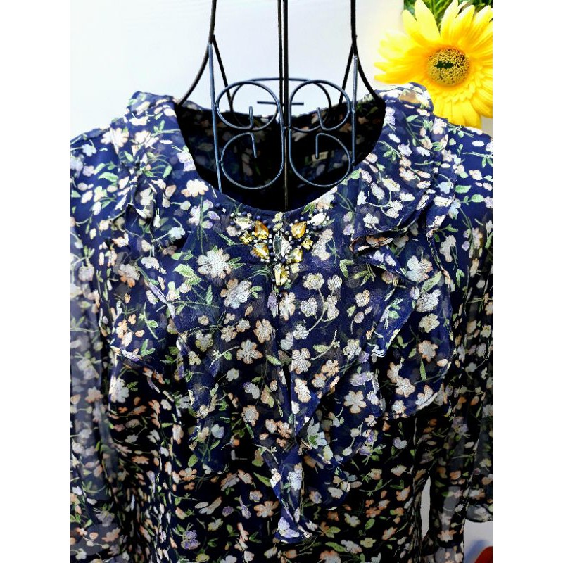 Đầm maxi secondhand Hàn, kết bèo tay và cổ áo tiểu thư. Nhãn hiệu REVEDO COLLECTION, size M #hàng_si_tuyển #freeshipxtra | BigBuy360 - bigbuy360.vn
