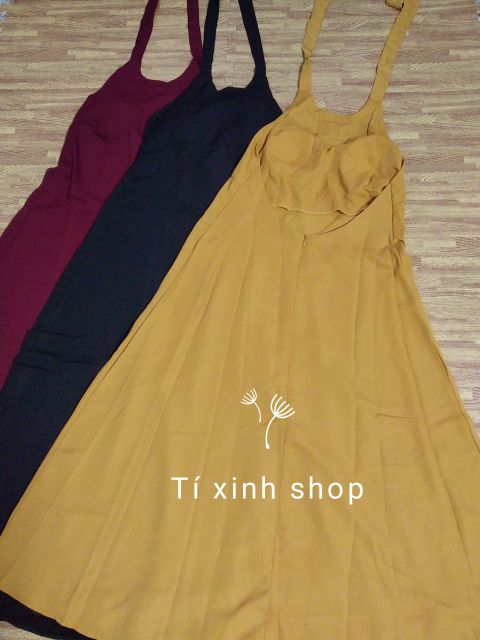 Đầm maxi cổ yếm hở lưng (4 màu) | BigBuy360 - bigbuy360.vn