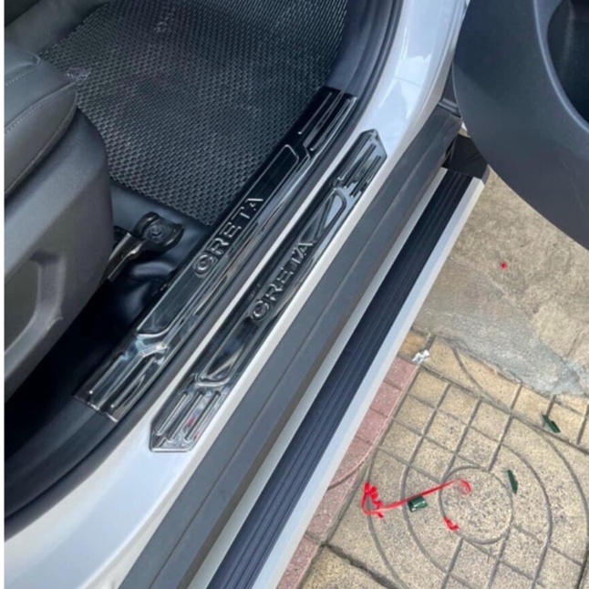 Nẹp cửa xe, ốp bậc cửa xe Creta 2021 2022 2023 Mẫu CARBON Cao Cấp  trang trí chống xước bậc cửa xe