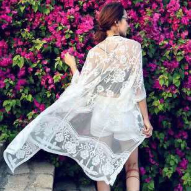 Áo choàng biển ren hoa tay &amp; gấu lượn sóng điệu đà 1098# (~100cm)