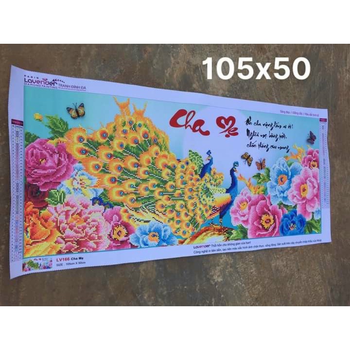 Tranh đính đá cha mẹ chim công KT:105x50cm. Tranh gắn đá chưa gắn.