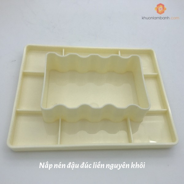 Bộ khuôn nhựa làm đậu phụ  148 x 118 × 85 mm