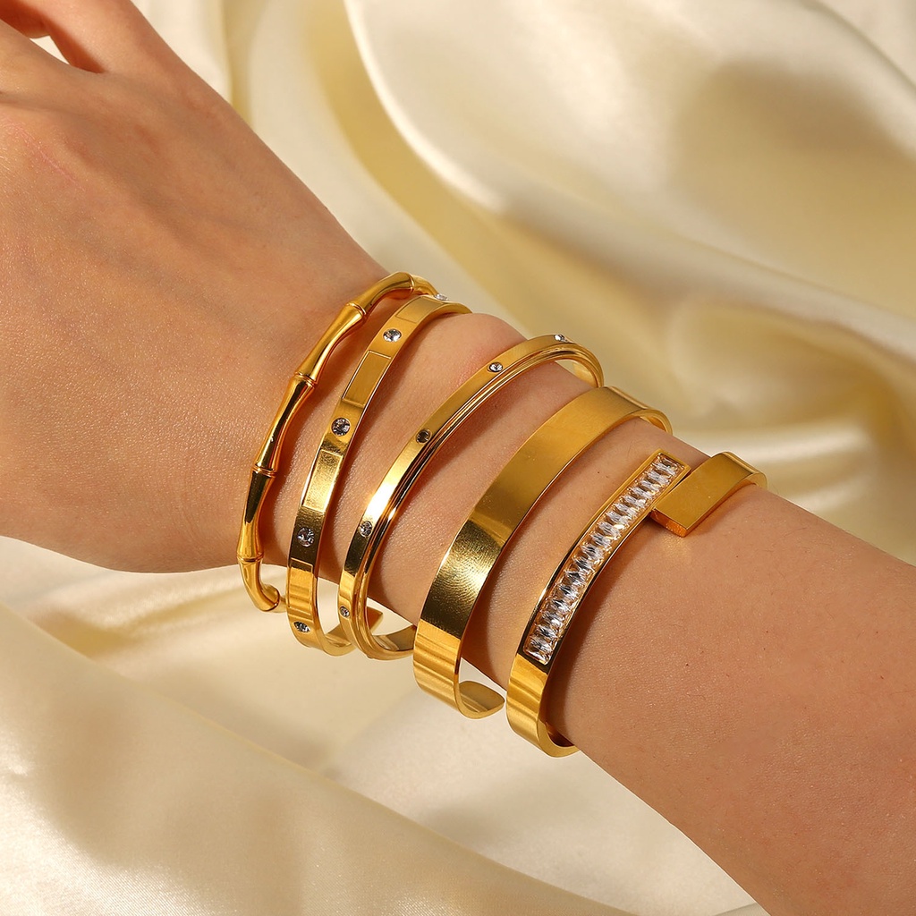Vòng Tay Hở Bằng Thép Không Gỉ Mạ Vàng 18K Đính Đá Zircon Phong Cách retro Thời Trang Cho Nữ