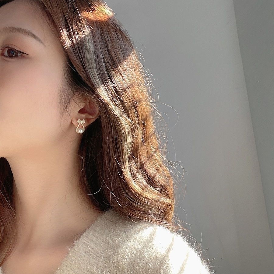 Khuyên tai nơ hình cá ngọc trai nhân tạo phong cách Hàn Quốc NOCA457