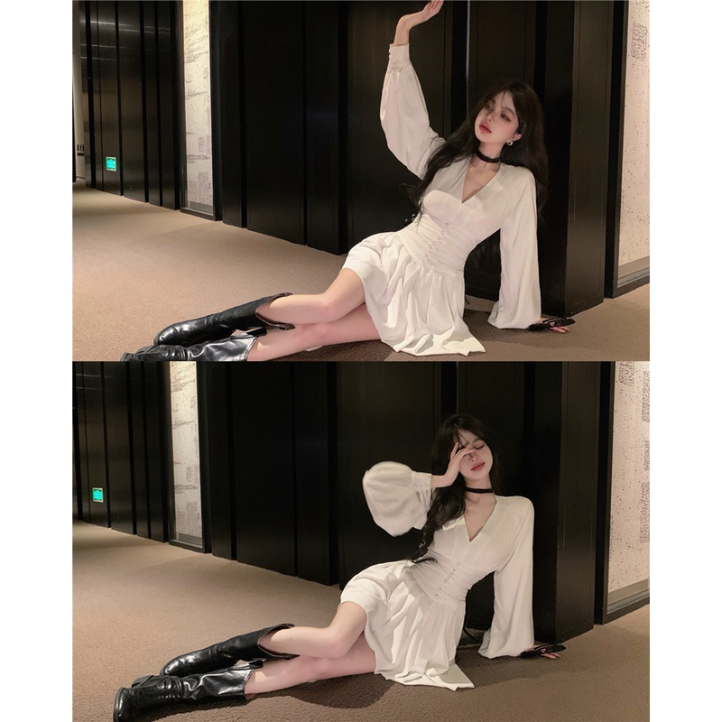 Đầm nữ dáng xòe mini cổ V Emilyshop