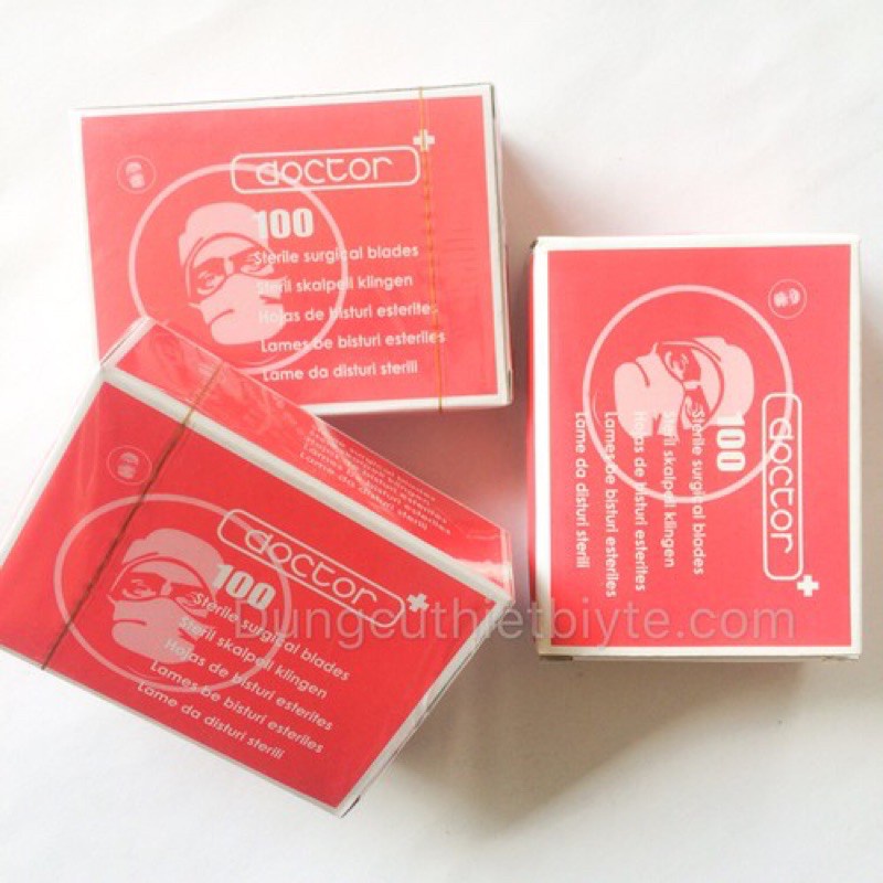 Dao nặn mụn doctor hộp 100c