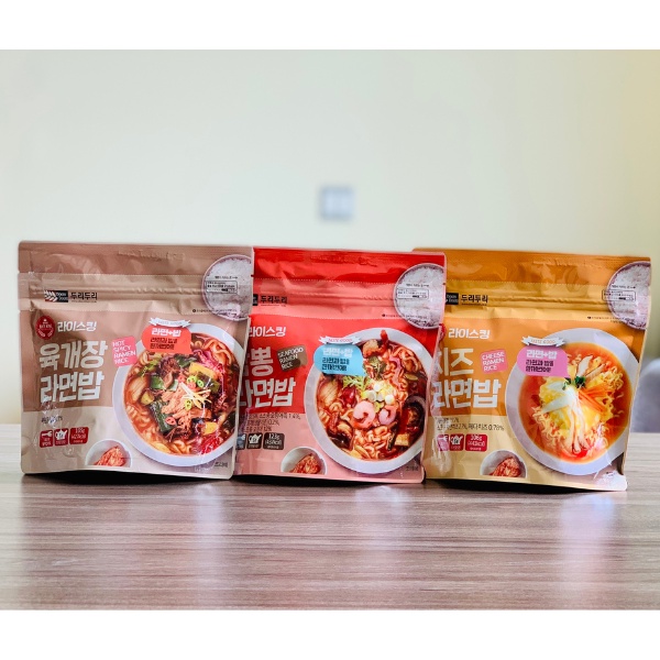 Mỳ Ramen Và Cơm Trộn Hàn Quốc DOORI DOORI Vị Phomai Gói 106g