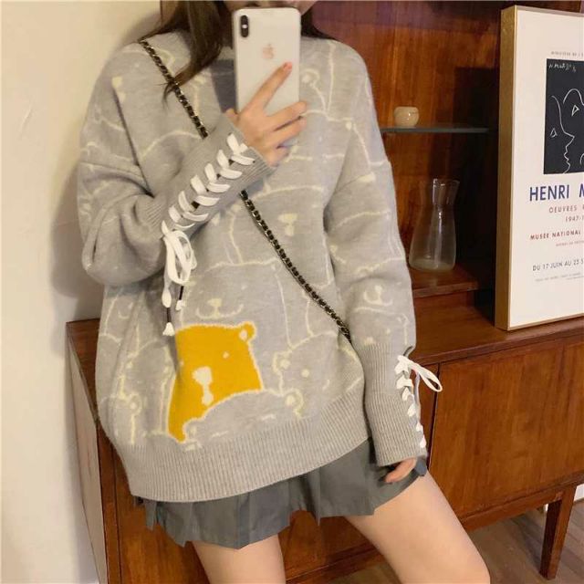 Áo len dài tay đan dây hình gấu cực mềm mịn sang chảnh xịn đẹp | BigBuy360 - bigbuy360.vn