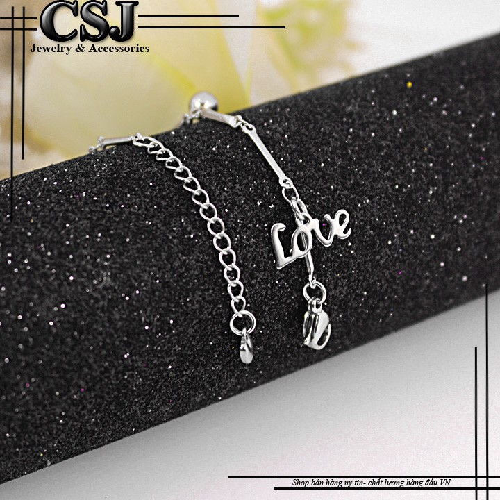 Lắc tay nữ gắn chữ love xinh