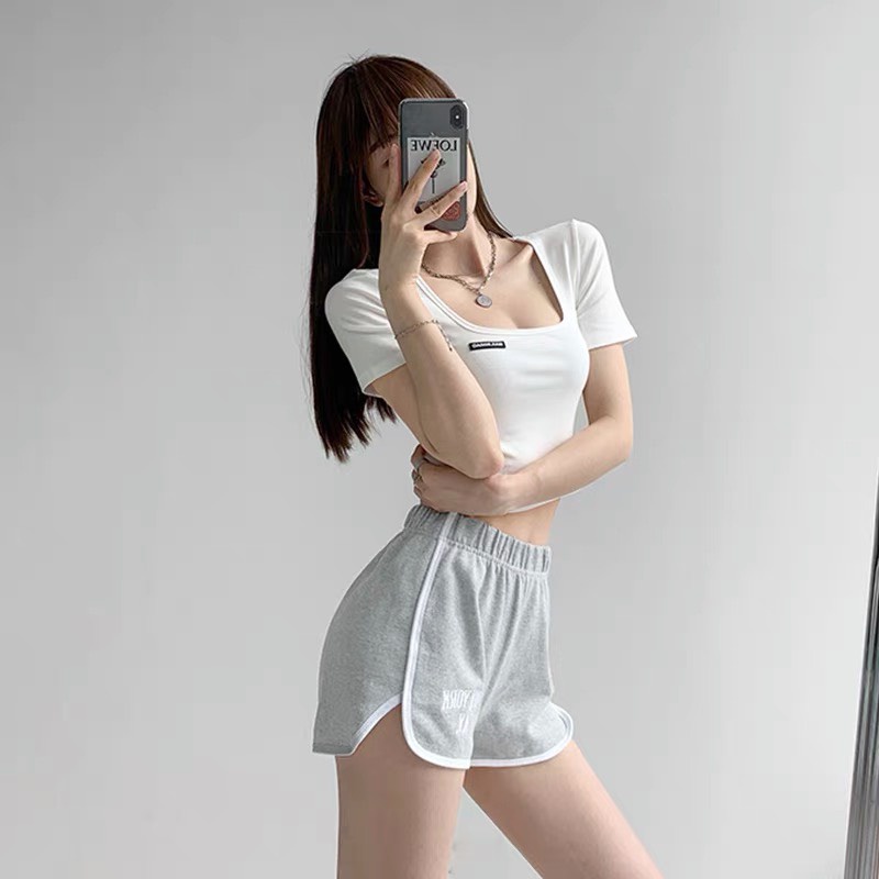 Áo Thun tay ngắn Phối chữ  cổ vuông  chất thun Gân tăm dày dặn xinh đẹp -Thời Trang VADA (AT5)