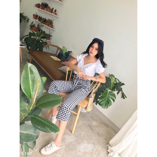Set áo croptop quần kẻ caro