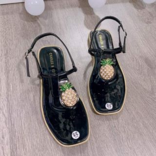 Sandal quả dứa